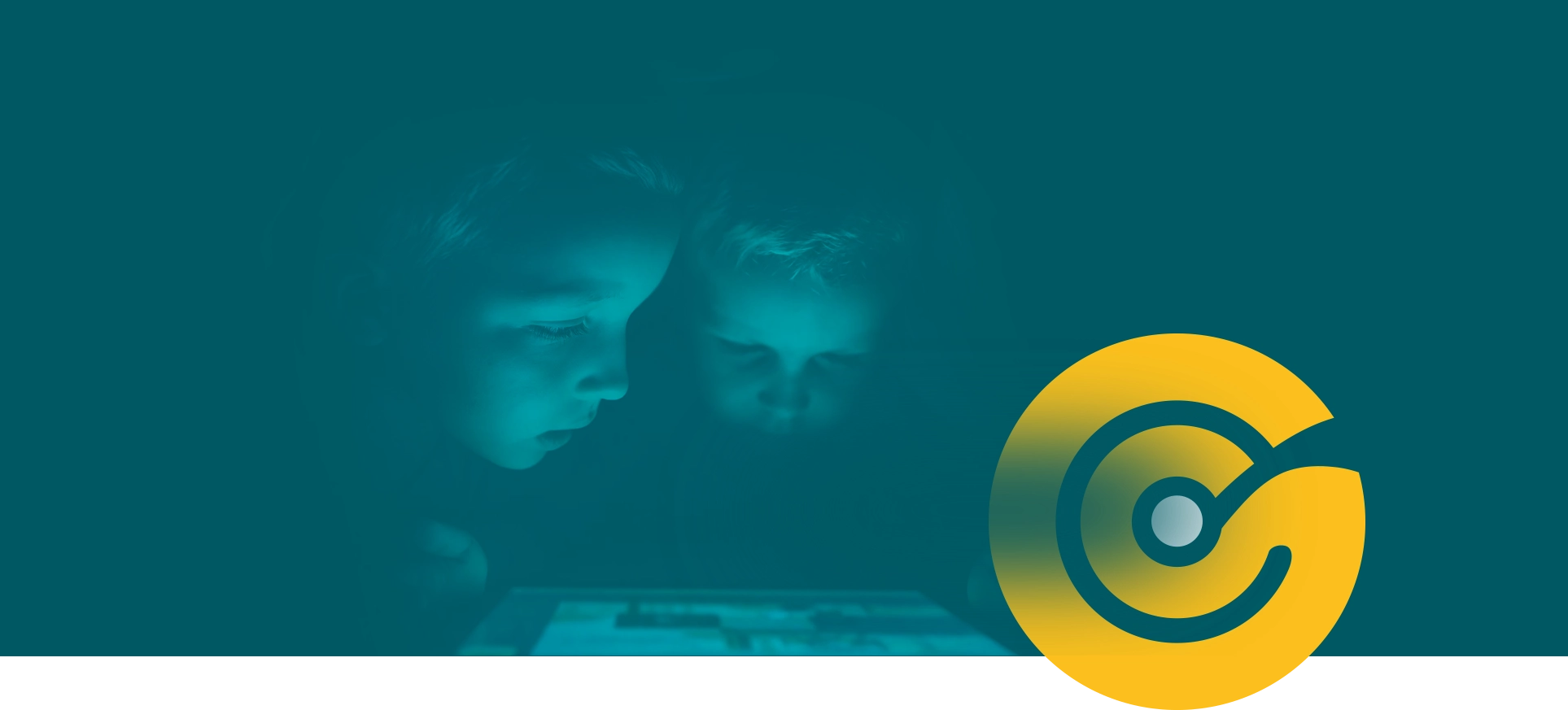 <b class='fw6'>Odağında</b> çocuk var!